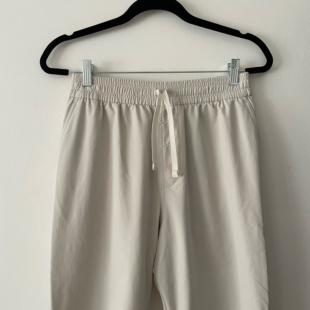 Outdoor Voices RecTrek jogger pants in White, size Small.